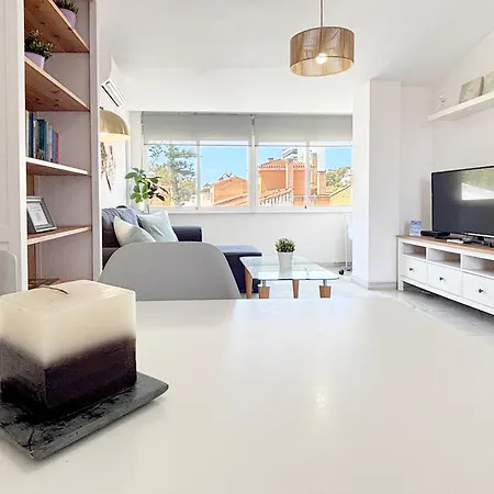 Malagadevacaciones - Elcano 20 *